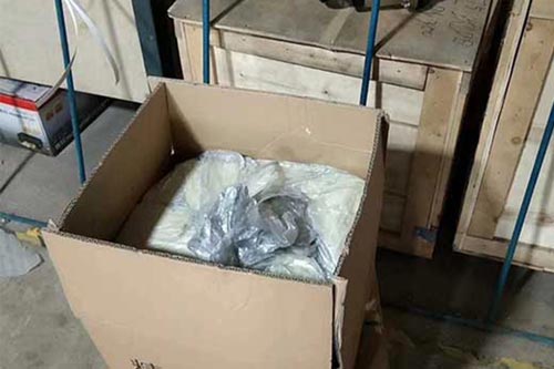 現場發(fā)泡包裝緩沖澆注pu聚氨酯案例