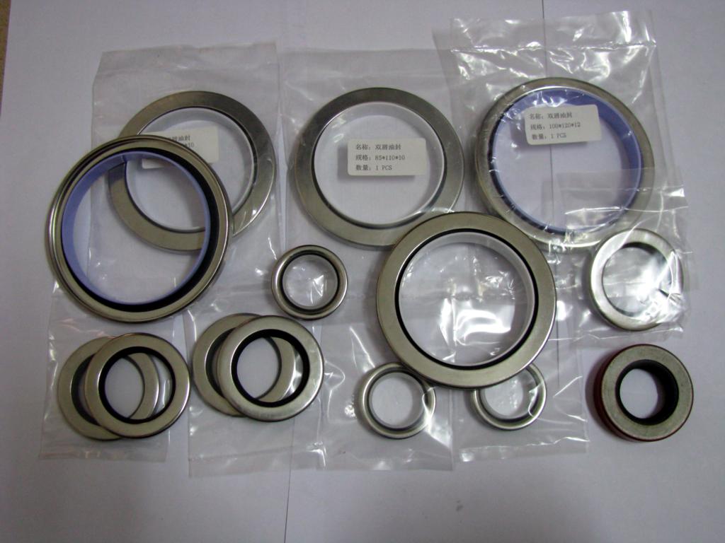 螺桿壓縮機(jī)轉(zhuǎn)子與機(jī)體，轉(zhuǎn)子與排氣軸承，不同軸度的轉(zhuǎn)子軸端間隙多少合適呢？